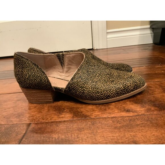 Madewell Black & Tan Spotted Dyed Calf Hair Cut-Out Ankle Booties, Size 7.5 (US) - Picture 4 of 8